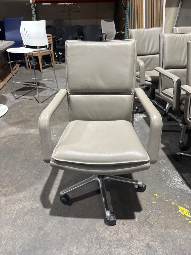 keilhauer conference chair front 1